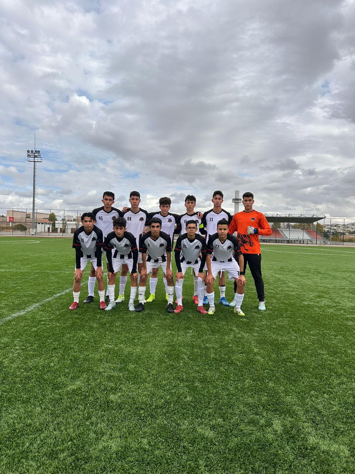 U18 takım fotoğrafı